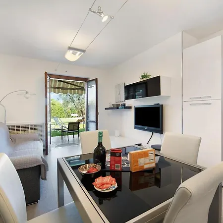 Apartment Zoe San Felice del Benaco