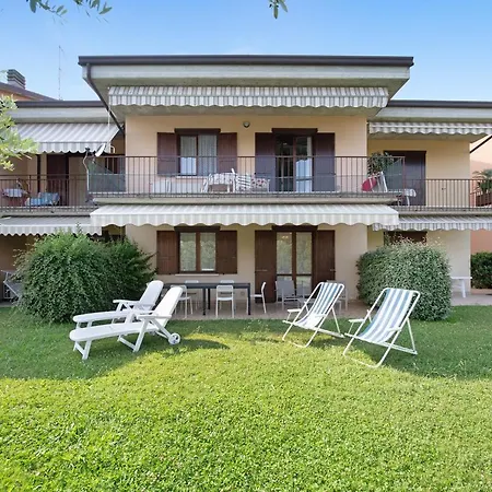 Zoe San Felice del Benaco