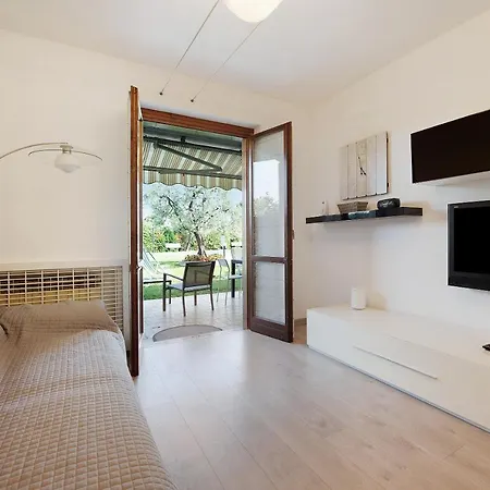 Apartment Zoe San Felice del Benaco