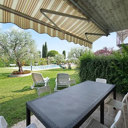 Zoe * San Felice del Benaco